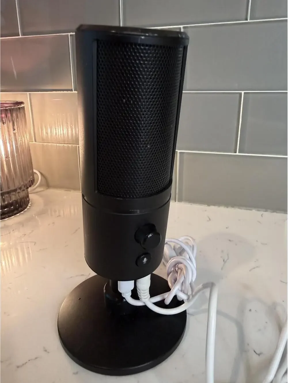Razer Seiren X USB Streaming Microphone – Black